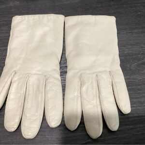 Vintage Cream/Off White leather, cashmere womens gloves. Size S